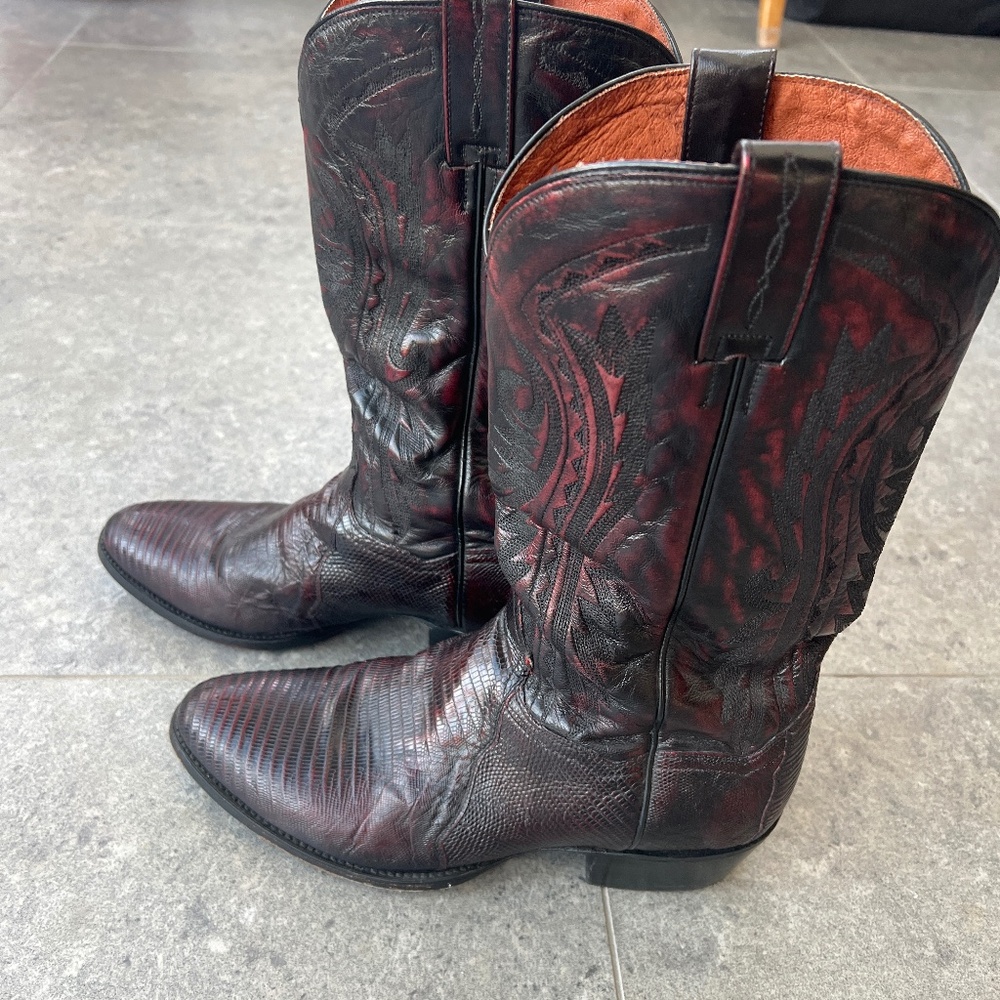 Men’s lizard cowboy boots
